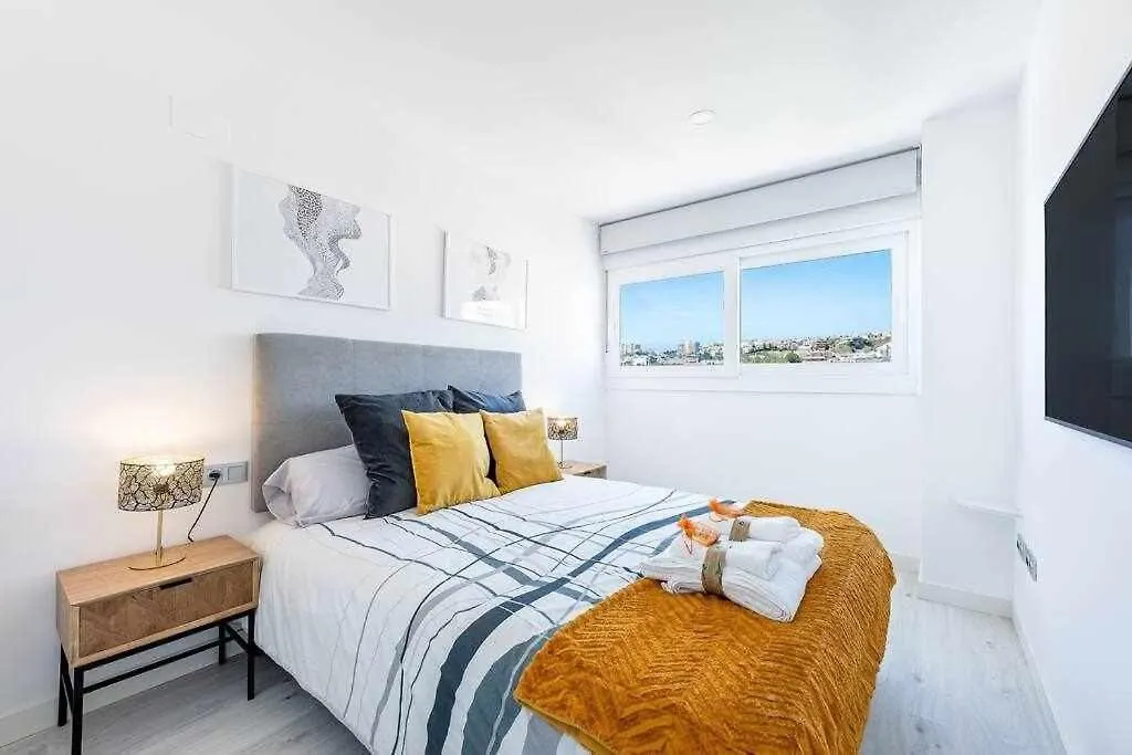 Lujoso Apartamento De 2 Habitaciones Con Vistas Benalmadena 0*,