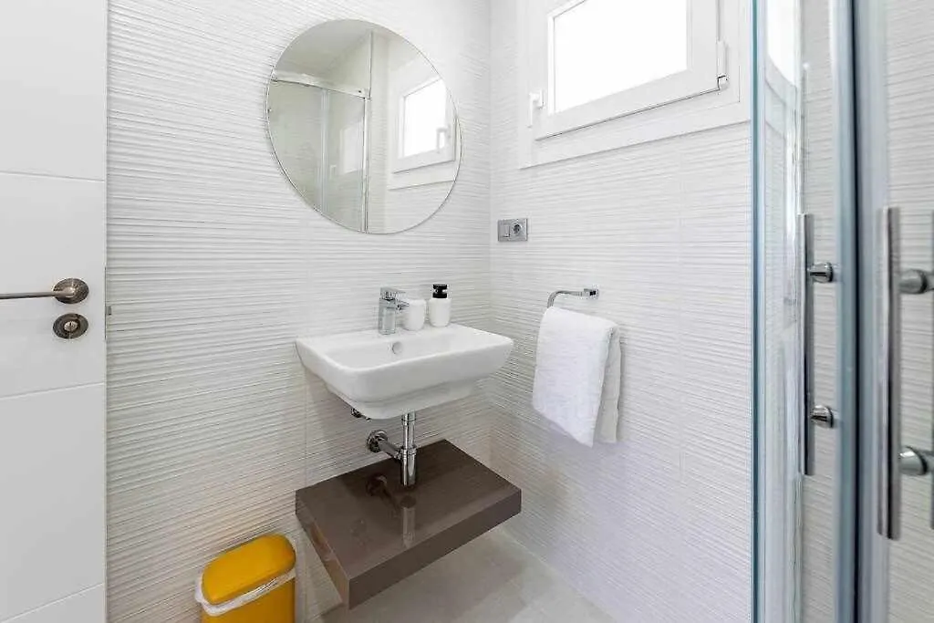 Lujoso Apartamento De 2 Habitaciones Con Vistas Benalmadena