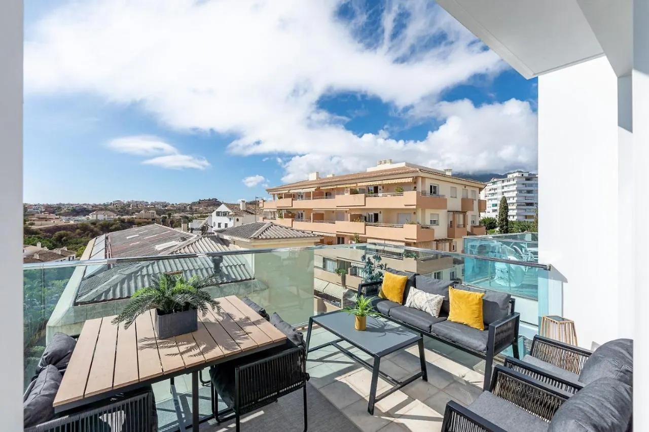 Lujoso Apartamento De 2 Habitaciones Con Vistas Benalmadena Spain