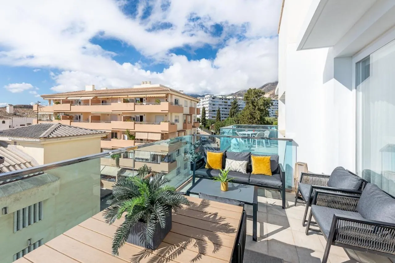 Lujoso Apartamento De 2 Habitaciones Con Vistas Benalmádena 0*,  Ισπανία