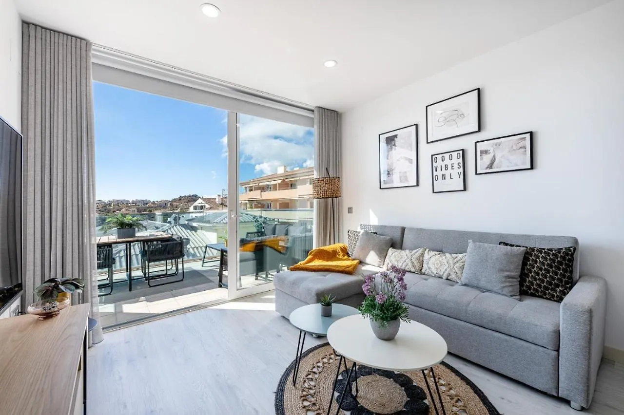 Lujoso Apartamento De 2 Habitaciones Con Vistas Benalmadena Apartment